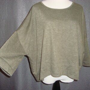 NWT Piphany Belgravia Top Olive Green Size M